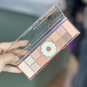 پالت سایه گلی میس لارا